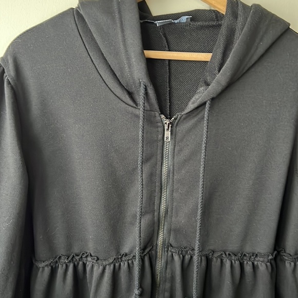 NWOT never worn. HYFVE tiered zip up A line long hoodie - Picture 5 of 11
